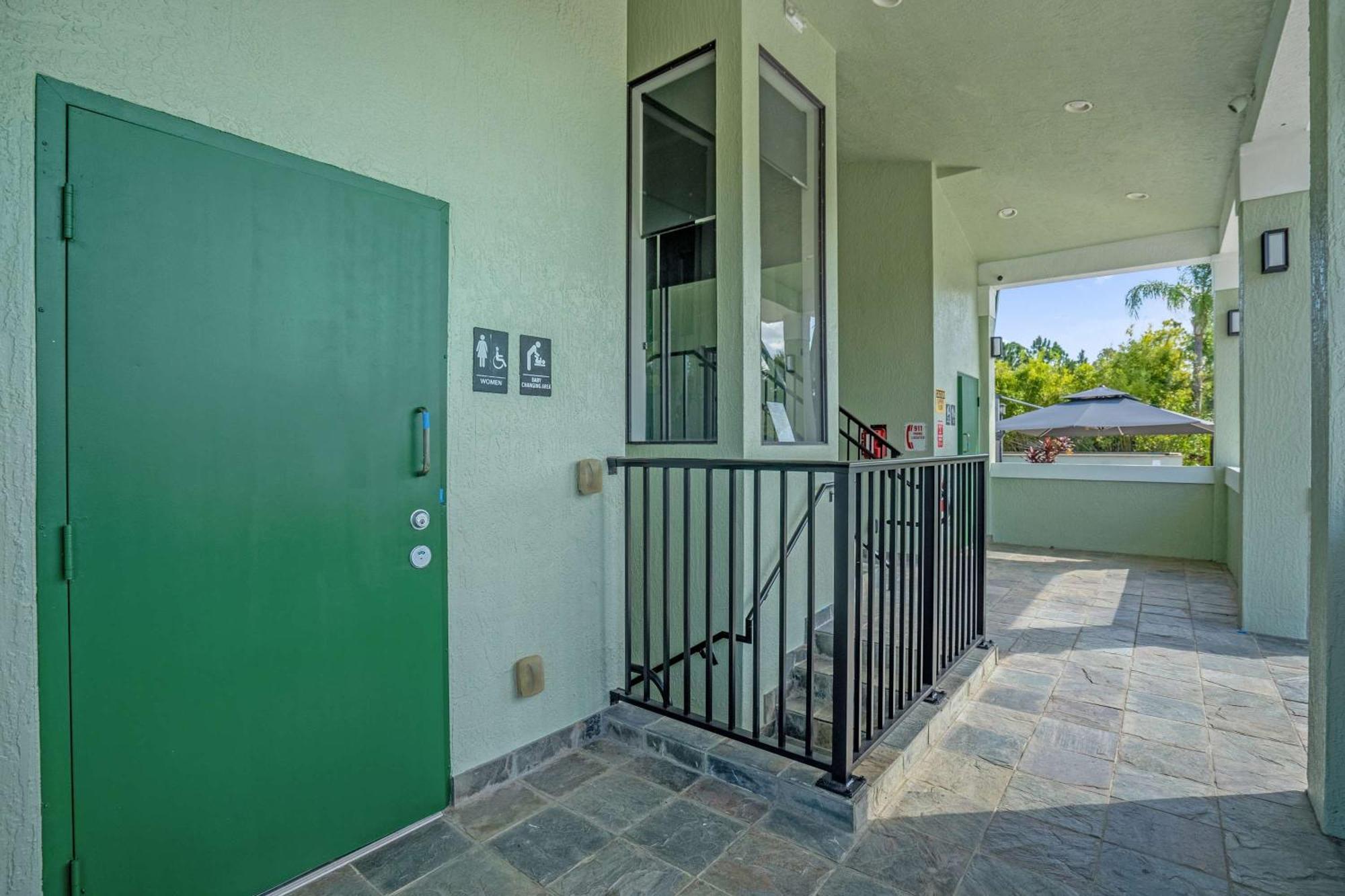 Magical Winter Memories Recent Renovated Townhome オーランド エクステリア 写真